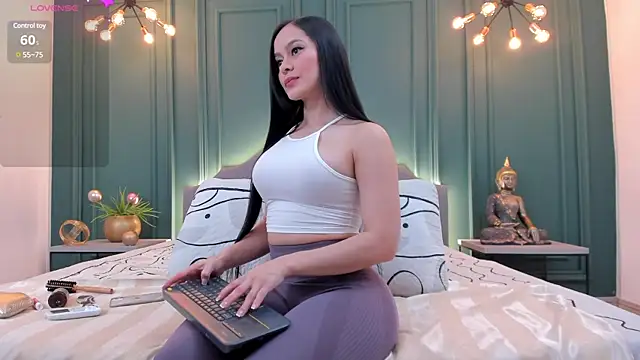 Snapshot of rubyhill_2711 chatting on 14, 1, 2025 rubyhill 2711 online show from 14, 1, 2025