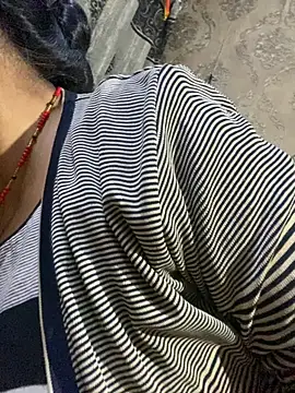 Tameesh sexy mistress online show from 7, 11, 2025