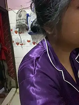 Tameesh sexy mistress online show from 28, 2, 2026