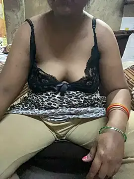 Snapshot of Tameesh_sexy_mistress chatting on 16, 6, 2026 Tameesh sexy mistress online show from 16, 6, 2026