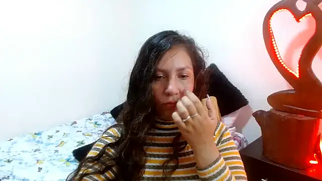 Snapshot of naihroby chatting on 3, 12, 2024 naihroby online show from 3, 12, 2024