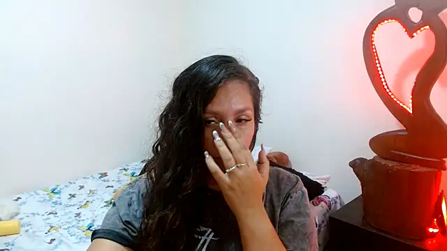 Snapshot of naihroby chatting on 9, 12, 2024 naihroby online show from 9, 12, 2024