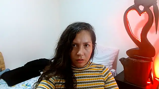 Snapshot of naihroby chatting on 10, 12, 2024 naihroby online show from 10, 12, 2024