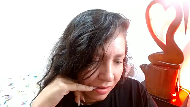 Snapshot of naihroby chatting on 22, 12, 2024 naihroby online show from 22, 12, 2024