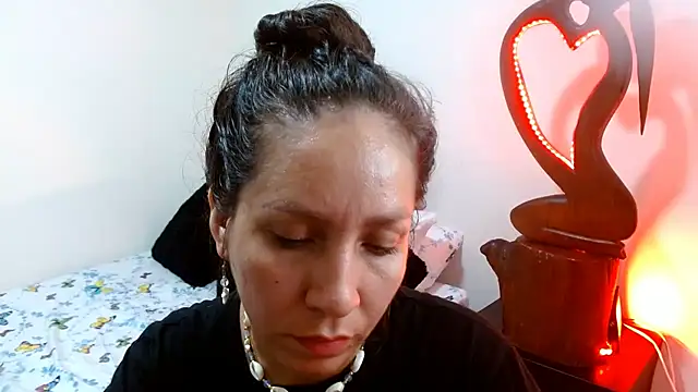 Snapshot of naihroby chatting on 23, 12, 2024 naihroby online show from 23, 12, 2024