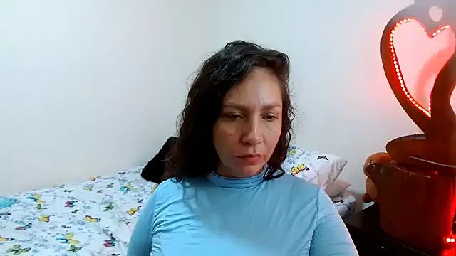 Snapshot of naihroby chatting on 2, 1, 2025 naihroby online show from 2, 1, 2025