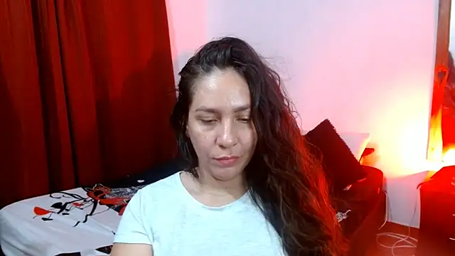 Snapshot of naihroby chatting on 28, 1, 2025 naihroby online show from 28, 1, 2025