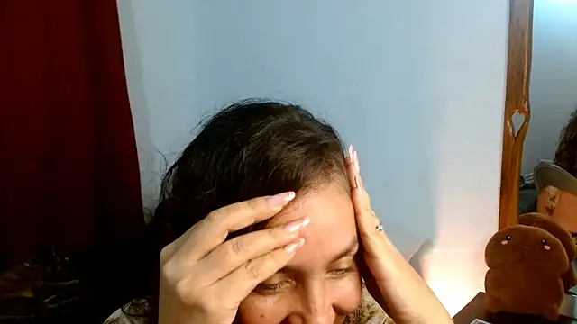 Snapshot of naihroby chatting on 27, 2, 2025 naihroby online show from 27, 2, 2025