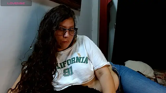 Snapshot of naihroby chatting on 21, 9, 2025 naihroby online show from 21, 9, 2025