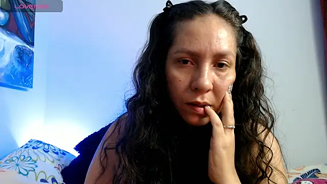 Snapshot of naihroby chatting on 22, 10, 2025 naihroby online show from 22, 10, 2025