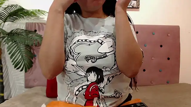 CarolineBrunx online show from 6, 3, 2025