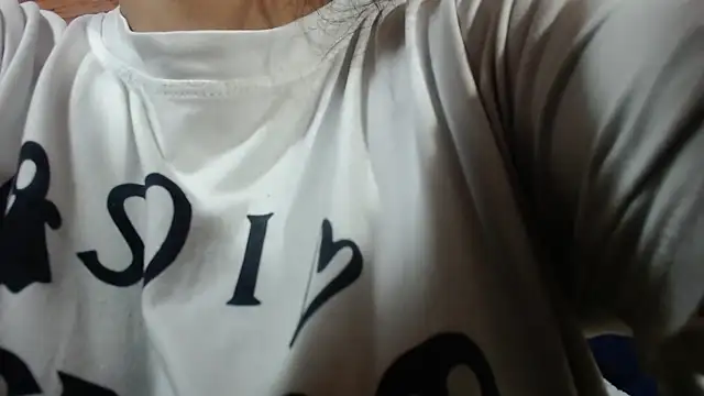 CarolineBrunx online show from 11, 11, 2025