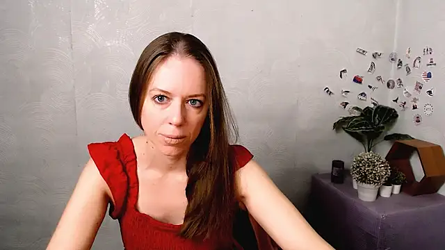 Snapshot of GloriaSi_ chatting on 12, 5, 2026 GloriaSi online show from 12, 5, 2026