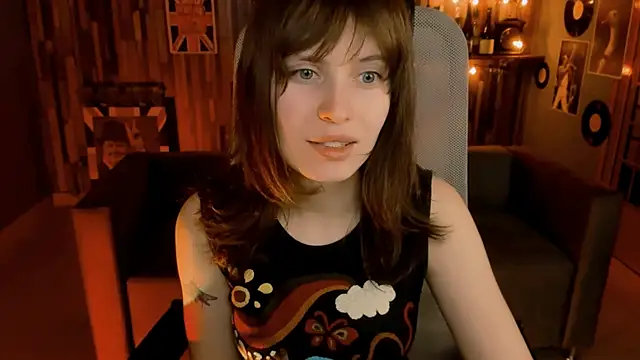 Snapshot of LolaAsmus chatting on 5, 2, 2026 LolaAsmus online show from 5, 2, 2026