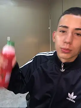 Snapshot of JackSwan18 chatting on 14, 10, 2025 JackSwan18 online show from 14, 10, 2025