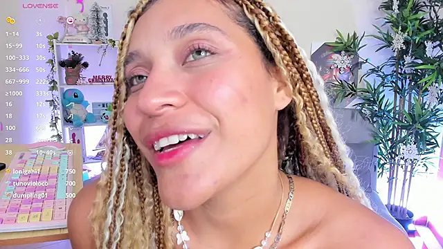 Snapshot of natty_romanof_18 chatting on 8, 1, 2025 natty romanof 18 online show from 8, 1, 2025