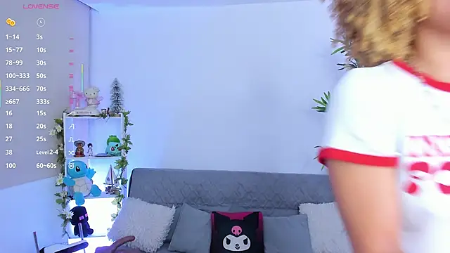 Snapshot of natty_romanof_18 chatting on 9, 9, 2025 natty romanof 18 online show from 9, 9, 2025