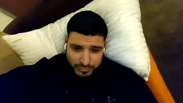 Snapshot of Insaneskillzz69 chatting on 19, 2, 2025 Insaneskillzz69 online show from 19, 2, 2025