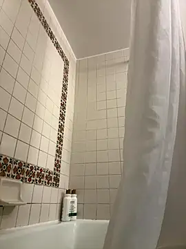 Snapshot of Insaneskillzz69 chatting on 9, 10, 2025 Insaneskillzz69 online show from 9, 10, 2025