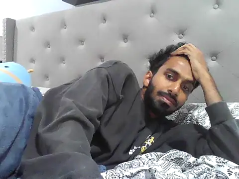 Snapshot of skinny__boy__ chatting on 13, 10, 2025 skinny boy online show from 13, 10, 2025