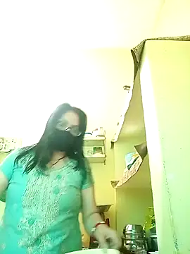 heenage online show from 10, 2, 2025