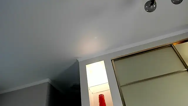 Emma Flin online show from 11, 12, 2024