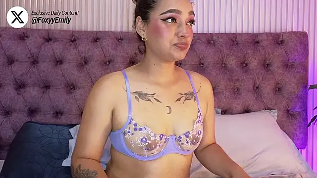 Snapshot of EMILYY_FOXY chatting on 22, 2, 2026 EMILYY FOXY online show from 22, 2, 2026