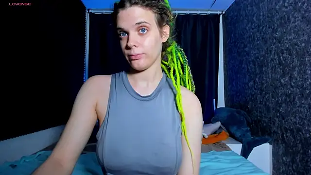 KIKI Krash online show from 6, 11, 2025