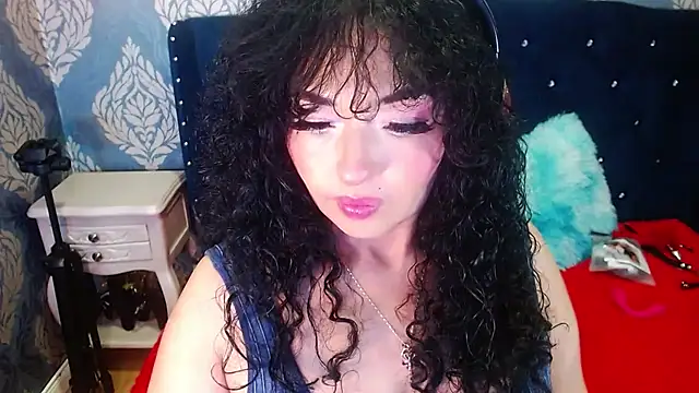 Sofiacowperx online show from 6, 7, 2026