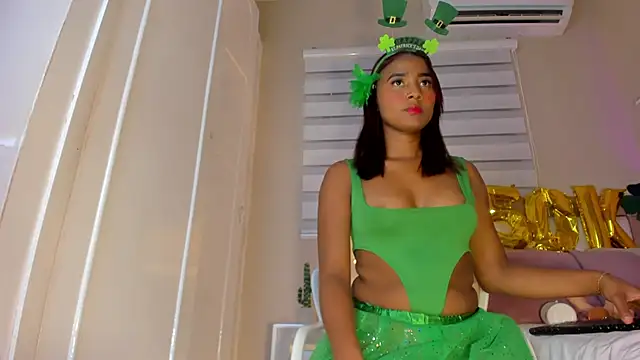 zoe sky  online show from 17, 3, 2025