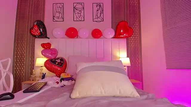 zoe sky  online show from 20, 9, 2025