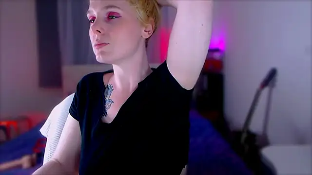 Snapshot of MissSeverina chatting on 13, 9, 2025 MissSeverina online show from 13, 9, 2025