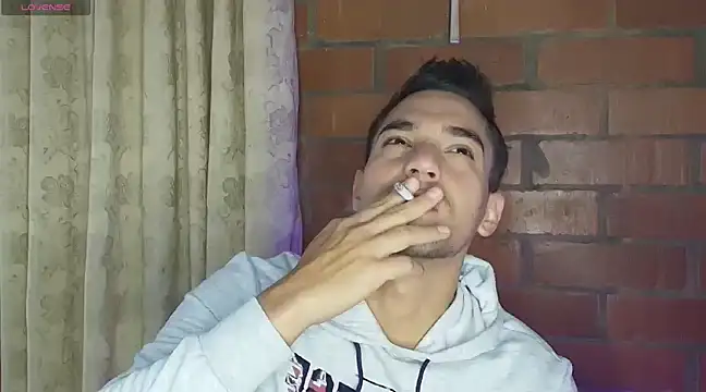 Snapshot of Leandro_valenzuela chatting on 13, 2, 2025 Leandro valenzuela online show from 13, 2, 2025