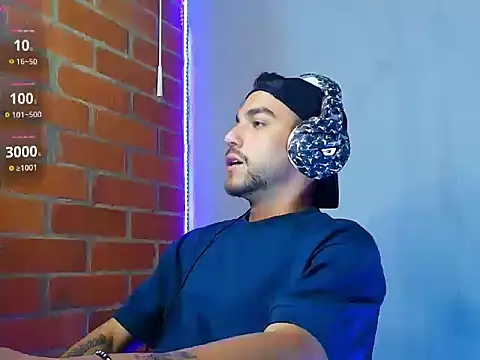 Snapshot of Leandro_valenzuela chatting on 25, 10, 2025 Leandro valenzuela online show from 25, 10, 2025