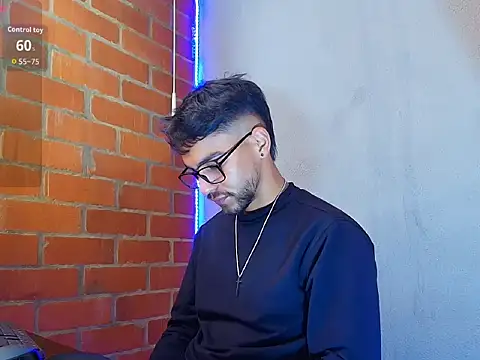 Snapshot of Leandro_valenzuela chatting on 29, 10, 2025 Leandro valenzuela online show from 29, 10, 2025