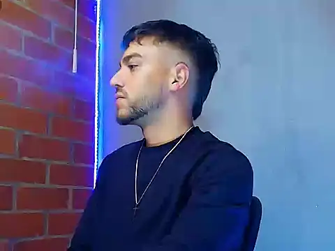 Snapshot of Leandro_valenzuela chatting on 15, 11, 2025 Leandro valenzuela online show from 15, 11, 2025