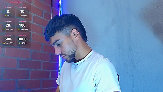 Snapshot of Leandro_valenzuela chatting on 24, 11, 2025 Leandro valenzuela online show from 24, 11, 2025