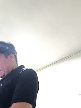 Snapshot of Jhonatan_Morales_S chatting on 5, 2, 2025 Jhonatan Morales S online show from 5, 2, 2025