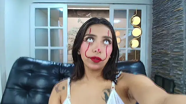 Snapshot of miss_collins chatting on 31, 10, 2025 miss collins online show from 31, 10, 2025