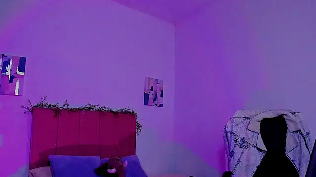 Charlee pink online show from 26, 10, 2025