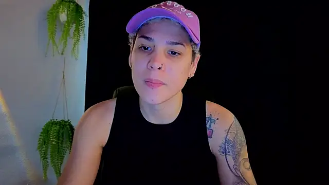 Snapshot of Charlee_pink chatting on 13, 7, 2026 Charlee pink online show from 13, 7, 2026