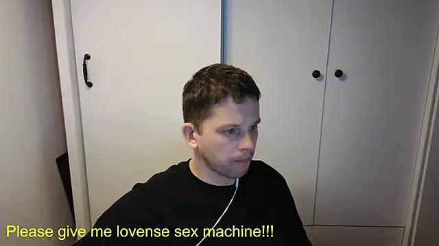 Snapshot of BigL0ve chatting on 22, 4, 2026 BigL0ve online show from 22, 4, 2026