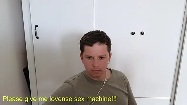 Snapshot of BigL0ve chatting on 9, 5, 2026 BigL0ve online show from 9, 5, 2026