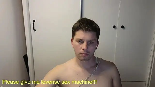 Snapshot of BigL0ve chatting on 11, 5, 2026 BigL0ve online show from 11, 5, 2026
