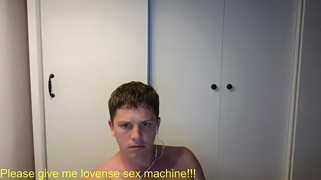 Snapshot of BigL0ve chatting on 3, 7, 2026 BigL0ve online show from 3, 7, 2026