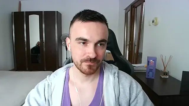 Snapshot of mu5clemania2 chatting on 17, 4, 2026 mu5clemania2 online show from 17, 4, 2026