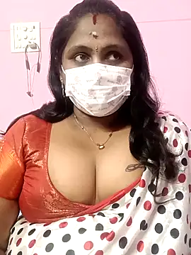 Snapshot of rithikka chatting on 19, 11, 2025 rithikka online show from 19, 11, 2025