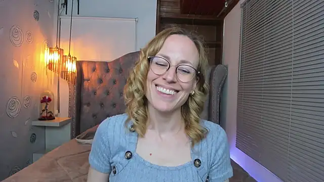 Snapshot of SammySanders chatting on 18, 3, 2025 SammySanders online show from 18, 3, 2025