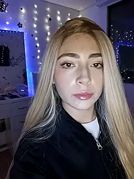 channel blonde a online show from 17, 10, 2025