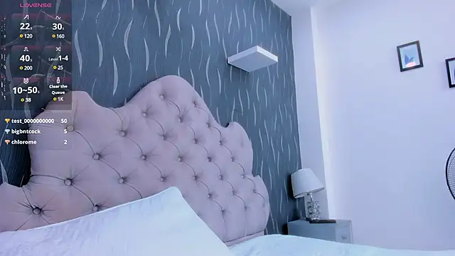 brianaGuzman online show from 3, 3, 2025